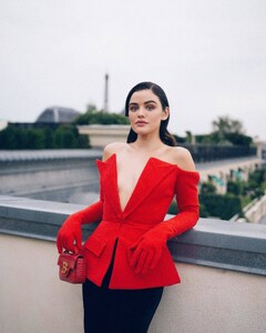 lucyhalefrance_net_016~65.jpg
