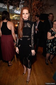 madelaine-petsch-19-mai-2016-CW-upfront-party-riverdale_28429.jpg
