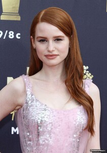 madelaine-petsch-mtv-awards-00014.jpg