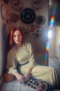 madelaine-petsch-photoshoot-for-teen-vogue-with-riverdale-cast-005.jpg