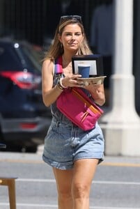 maria-menounos-leaves-a-coffee-shop-in-los-angeles-08-30-2023-6.jpg