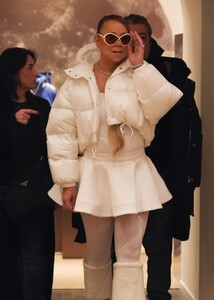 mariah-carey-out-shopping-in-aspen-12-19-2023-7.jpg