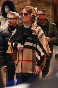 mariah-carey-out-shopping-with-friends-at-prada-in-aspen-12-23-2023-4.jpg