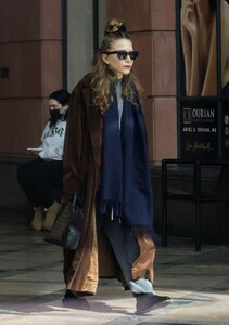 mary-kate-olsen-leaves-a-medical-building-12-27-2023-0.jpg