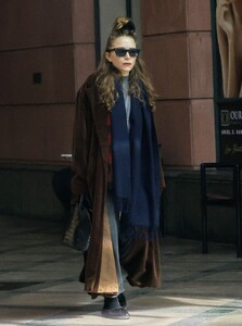 mary-kate-olsen-leaves-a-medical-building-12-27-2023-6.jpg