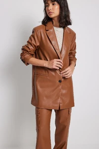 oversized_fit_pu_blazer-1018-010017-012411859.thumb.webp.3bec2b7d472a52332d47a440dd7361b8.webp