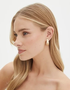 piri-plated-hoops-gold-front-je165677ear.webp