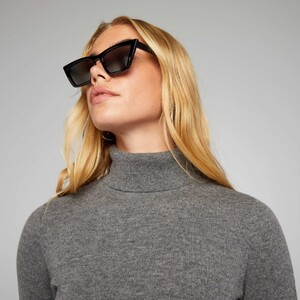 pull-en-laine-a-col-roule-gris-atu56_1_zc4.jpg
