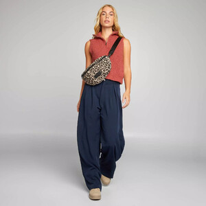 pull-en-maille-sans-manche-rouge-azz89_4_zc1.jpg