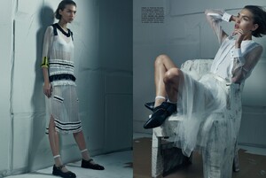 pure-fashiontography-4-5.thumb.jpg.79a1c7ee6f78ac486f60d98c2e23b472.jpg