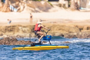 reese-witherspoon-riding-water-bikes-in-cabo-san-lucas-12-28-2023-5.jpg