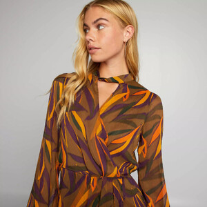 robe-fluide-en-voile-marron-bfj61_1_zc4.jpg