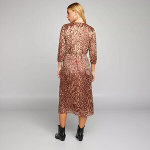 robe-midi-en-maille-plissee-marron-dore-bfj72_1_zc3.jpg