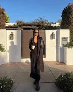 shaninamshaik_412068587_1067533667996064_7711460142984766346_n.jpg