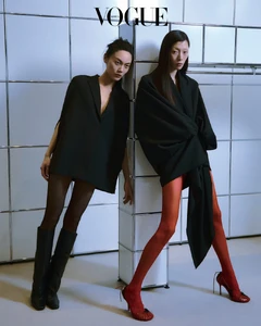 style_655d9dc1956f8-1120x1400.thumb.webp.681975a8e6edd90e084d06ff982a10b7.webp
