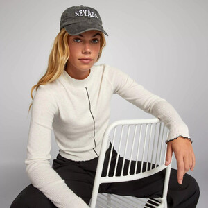 t-shirt-a-col-montant-beige-bab08_1_zc1.jpg