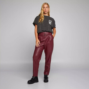 t-shirt-a-manches-courtes-avec-imprime-gris-azz82_1_zc1.jpg
