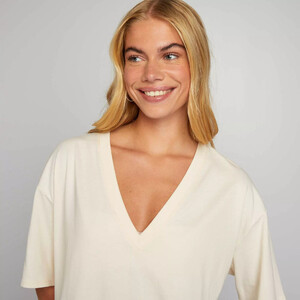t-shirt-en-jersey-a-manches-courtes-ecru-ami79_2_zc3.jpg