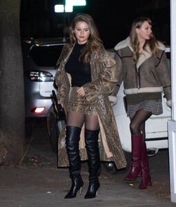 taylor-swift-and-selena-gomez-night-out-in-new-york-12-08-2023-0.jpg