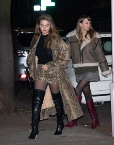 taylor-swift-and-selena-gomez-night-out-in-new-york-12-08-2023-3.jpg
