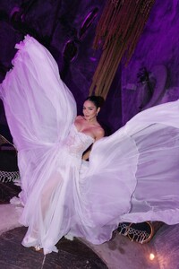 vanessa-hudgens-inside-her-wedding-to-cole-tucker-december-2023-4.jpg