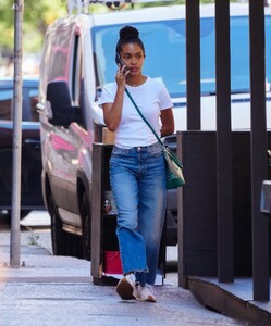 yara-shahidi-out-in-new-york-08-31-2023-3.jpg