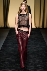 00009-alberta-ferretti-fall-2023-ready-to-wear-credit-gorunway.thumb.jpg.720f6575cfb002c2cab38b9b0881ad7c.jpg