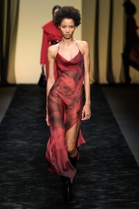 00029-alberta-ferretti-fall-2023-ready-to-wear-credit-gorunway.thumb.jpg.cfaba9ebb8e6fe2b3618b968df788128.jpg