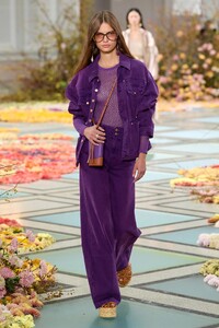 00031-ulla-johnson-spring-2023-ready-to-wear-credit-gorunway.thumb.jpg.454ed2db4db77928916535bf0f04e2c1.jpg