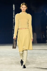 00032-ami-fall-2023-mens-credit-gorunway.thumb.jpg.7beba8add6a84df22adb2324ac555e94.jpg