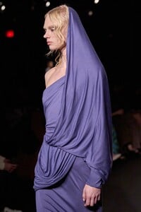 00047-altuzarra-fall-2023-ready-to-wear-details-credit-brand.thumb.jpg.245632223aa78a5673dd77b9455c0874.jpg