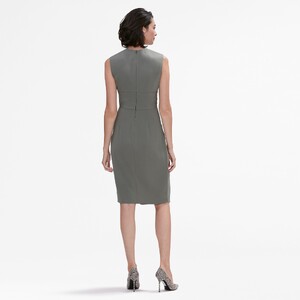 142_taylor_dress_moss_back_047.jpg