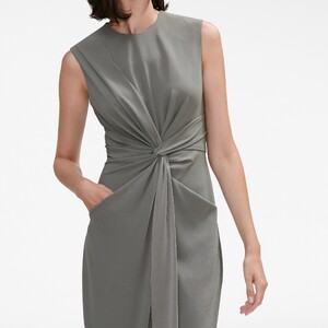 142_taylor_dress_moss_detail_055.jpg