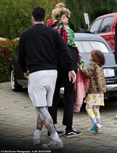 1703710265_150_Adam-Levine-cuts-a-very-casual-figure-in-crewneck-sweater.jpeg