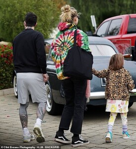 1703710266_305_Adam-Levine-cuts-a-very-casual-figure-in-crewneck-sweater.jpeg