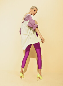 1c7f25df-02-gina-gorgeous-spring-2023.thumb.jpg.0b9e7d657faefacc016b50533b189ffc.jpg