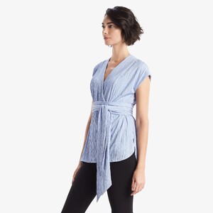 2019-02-12_valerietoppleatjersey_chambray__side.jpg