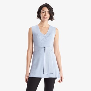 2019-03-19_linettetop_chambray__front.jpg