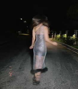 [2024.01.02] victoriajustice_416155065_336491522656225_9178882925924331036_n.jpg