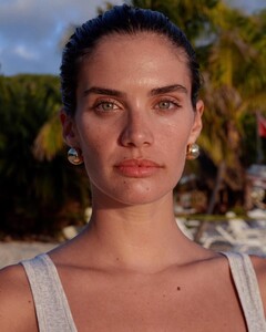 [2024.01.10] sarasampaio_418435825_18413917981058288_6563482319564592230_n.jpg