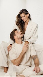 2024_01.11izabelgoulart_51803901_695947159046912_8514408353483024039_n.thumb.jpg.25328ca56fc7f30bc1d903aeaac3791d.jpg