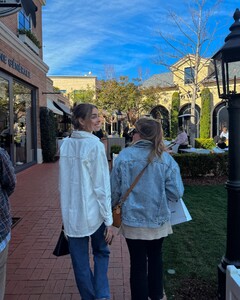 [2024.01.17] elizabethcturner_420537614_18409073263052750_4852853668961914162_n.jpg