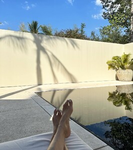 [2024.01.27] alessandraambrosio_423248698_18413953615000670_1521094832836773569_n.jpg
