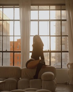 [2024.01.29] rachelc00k_422773315_712894470982809_6411363776395329694_n.jpg