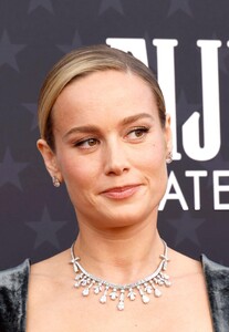 437405818_bl28.jpg
