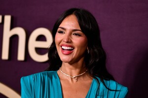 438069606_eiza-15.jpg