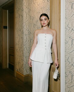 438306360_lucy-5.jpg