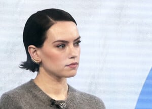 441188180_daisy-ridley-011.jpg