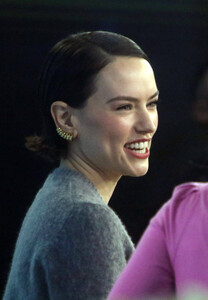 441188194_daisy-ridley-013.jpg