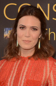 49200651_mandymoore_picturepub_007.jpg